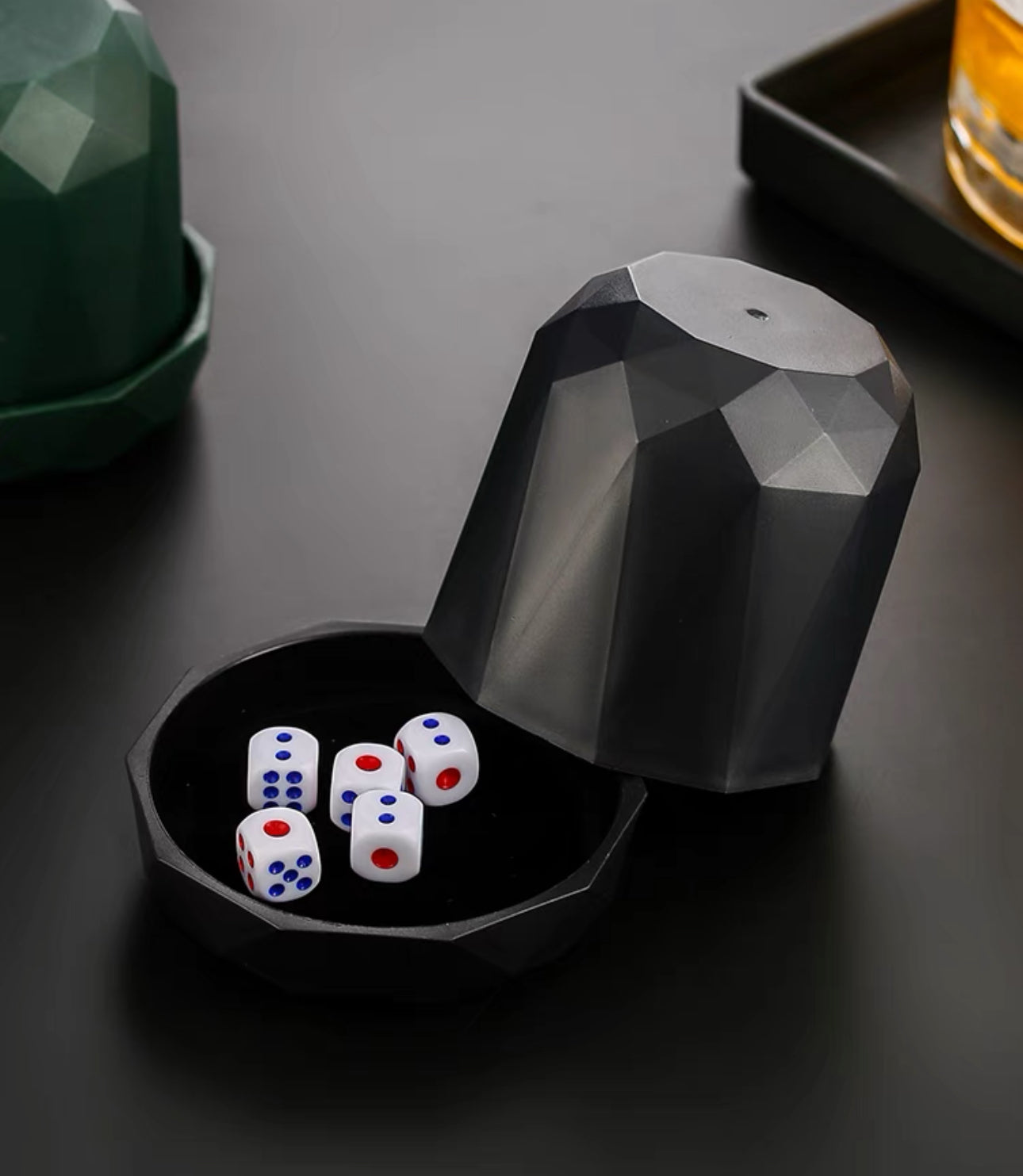 骰盅 含5颗骰子 Dice Cup Set 5 dice included